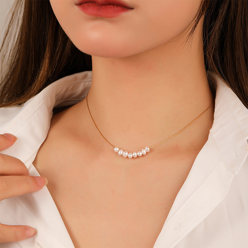 Vintage New Fashion Natural Freshwater Pearl Women's Necklace Light Luxury Niche High-end Simple Versatile Clavicle Chain