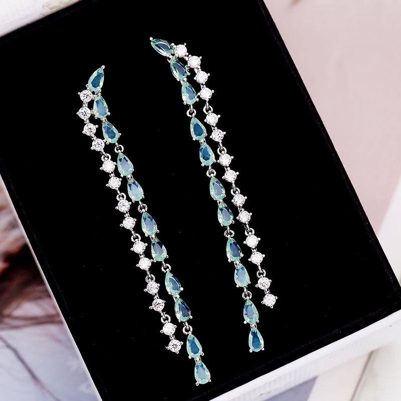 2022New Long Tassel Earrings European and American Fashion Zircon Silver Needle Drop High-end Water Drop Geometric Earrings