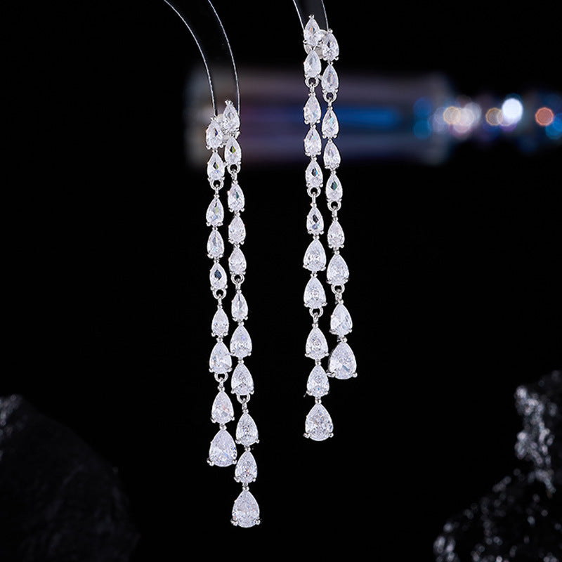 Light Luxury Long Style Dynamic Zircon Water Drop Tassel Earrings s925Silver Needle Elegant Slimming Earrings Luxurious Fashion Ear Jewelry