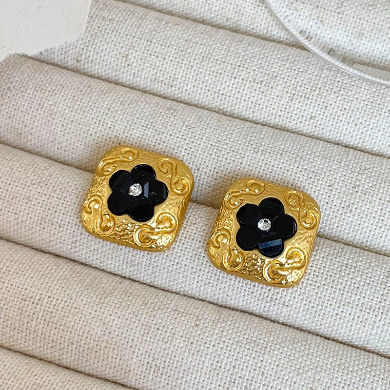 Custom French Vintage Black Flower Square Stud Earrings Niche High-end Simple Versatile Inlaid Diamond Earrings for Women