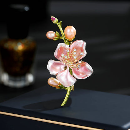 Creative Design Fruit Lychee Small Brooch Multi-purpose Cardigan Anti-exposure Shawl Scarf Buckle