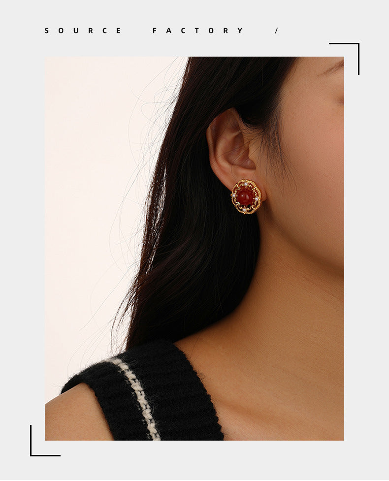 Vintage New Chinese Style Wine Red Agate Stone Earrings for Women Elegant Palace Style High-end Simple Temperament Pearl Earrings