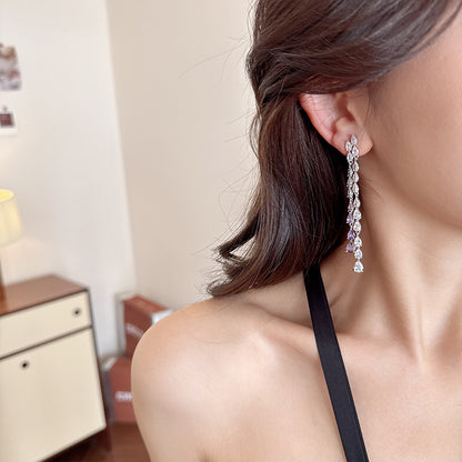 Light Luxury Long Style Dynamic Zircon Water Drop Tassel Earrings s925Silver Needle Elegant Slimming Earrings Luxurious Fashion Ear Jewelry