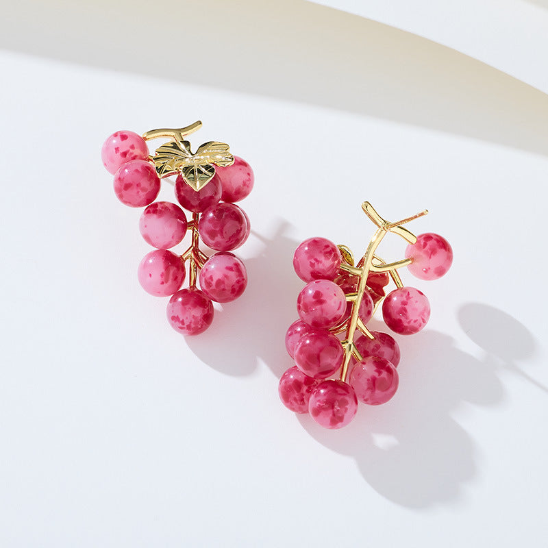 Korean and Japanese New Summer Grape Earrings for Women s925Silver Needle Niche Light Luxury Fruit Creative Pastoral Style Fashion Earrings
