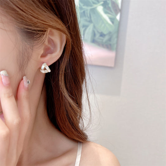2022New French Style Niche Korean Elegant Internet Celebrity Earrings s925Silver Needle Natural Mother-of-Pearl Triangle Earrings