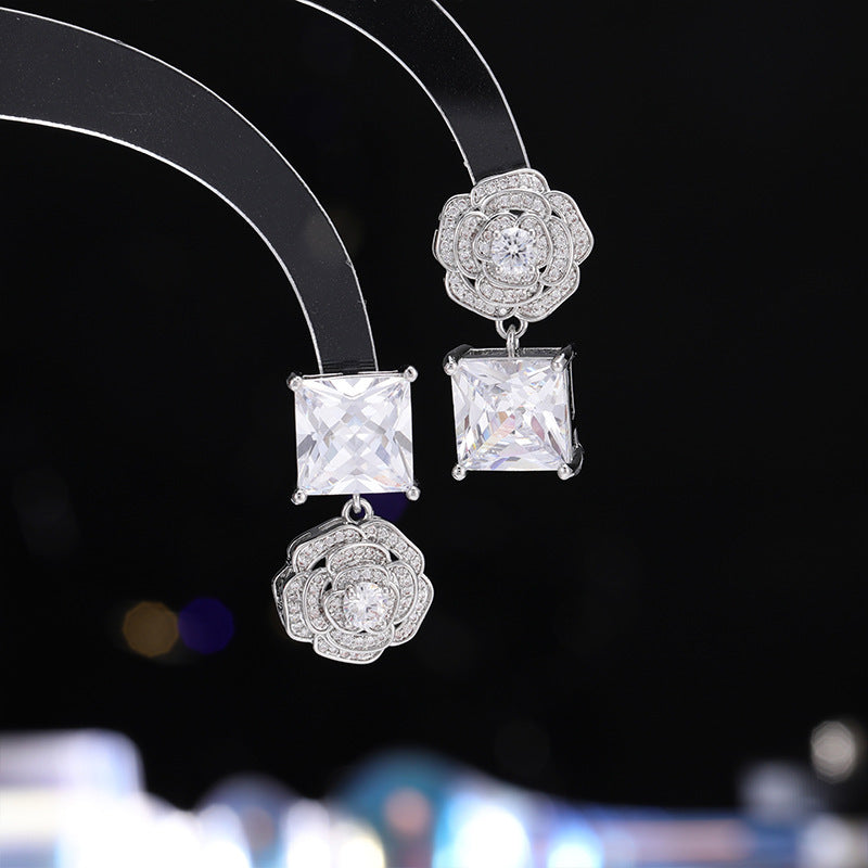 High-end Zircon Camellia Necklace Light Luxury Accessories Collarbone Chain Bracelet Earrings Dress Matching Elegant Jewelry Set